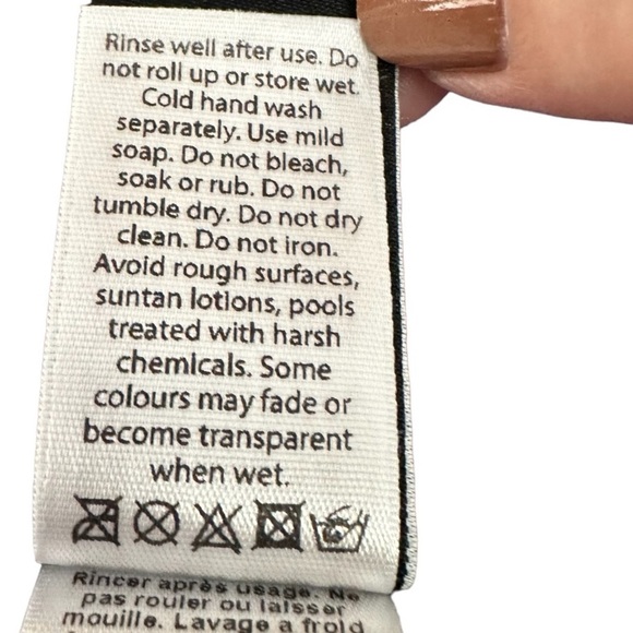 Jets Australia Jessika Allen Red Paisley One-Piece Swimsuit Bathing Suit  10 - Picture 8 of 11